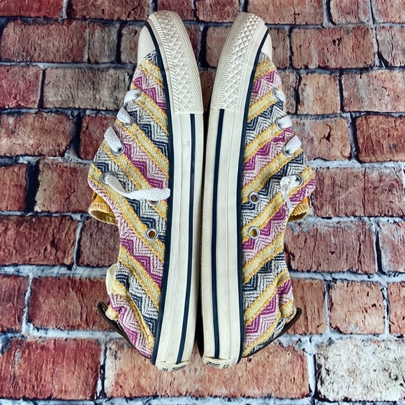 CONVERSE ALL-STAR CHUCK TAYLOR SCINCH BACK LOWTOPS, WOMANS SIZE 7 EUC - Picture 7 of 11